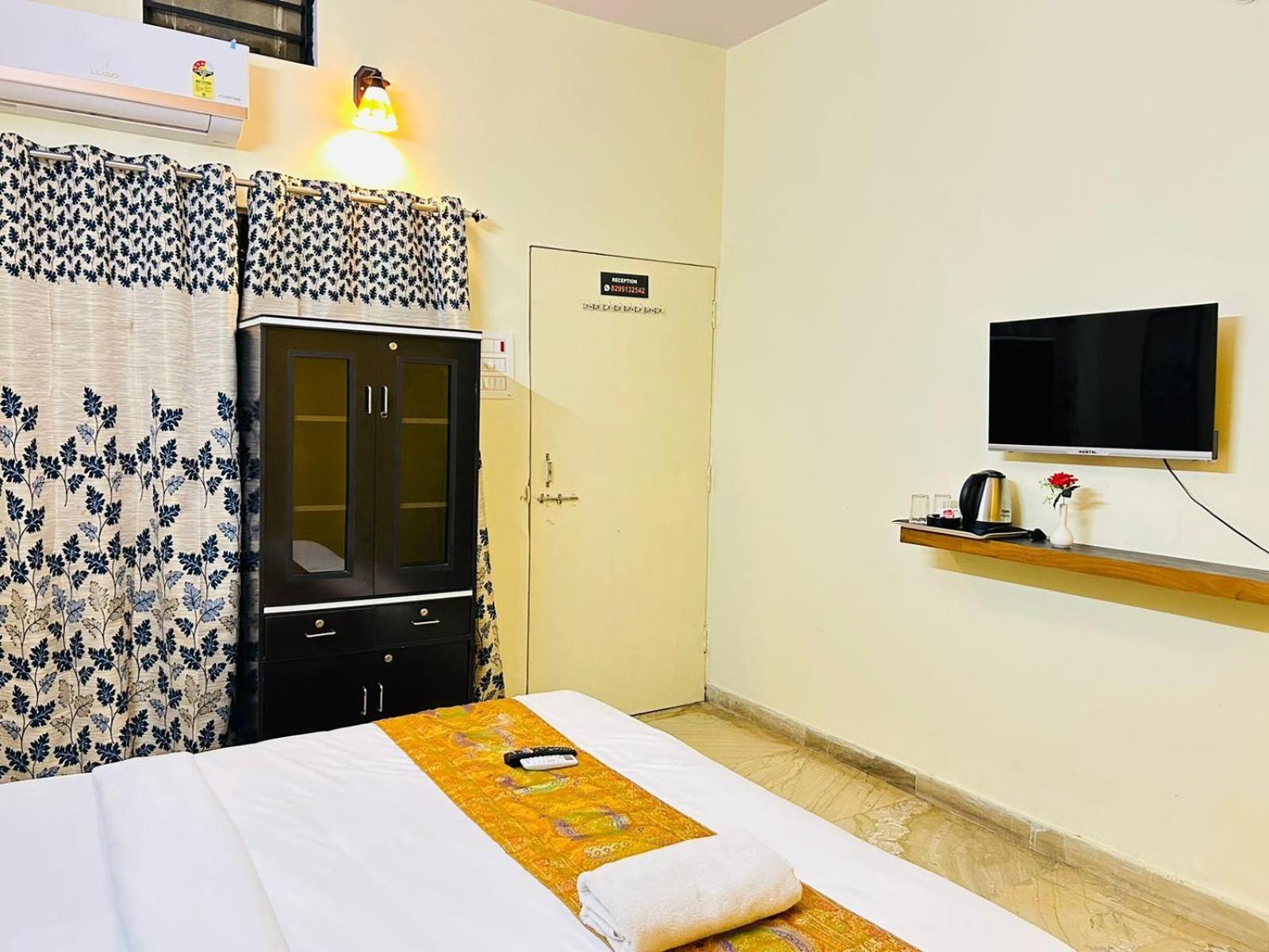 Shankar Vilaas -A Boutique Stay Forigners Choice Near Ghats And Temples Varanasi Exteriör bild
