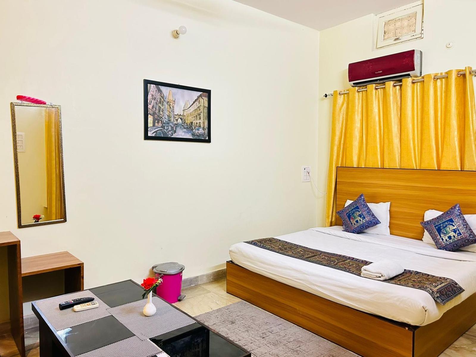 Shankar Vilaas -A Boutique Stay Forigners Choice Near Ghats And Temples Varanasi Exteriör bild