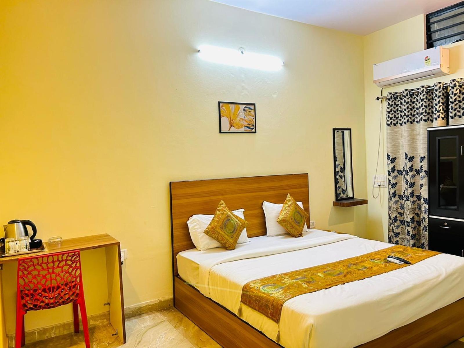 Shankar Vilaas -A Boutique Stay Forigners Choice Near Ghats And Temples Varanasi Exteriör bild