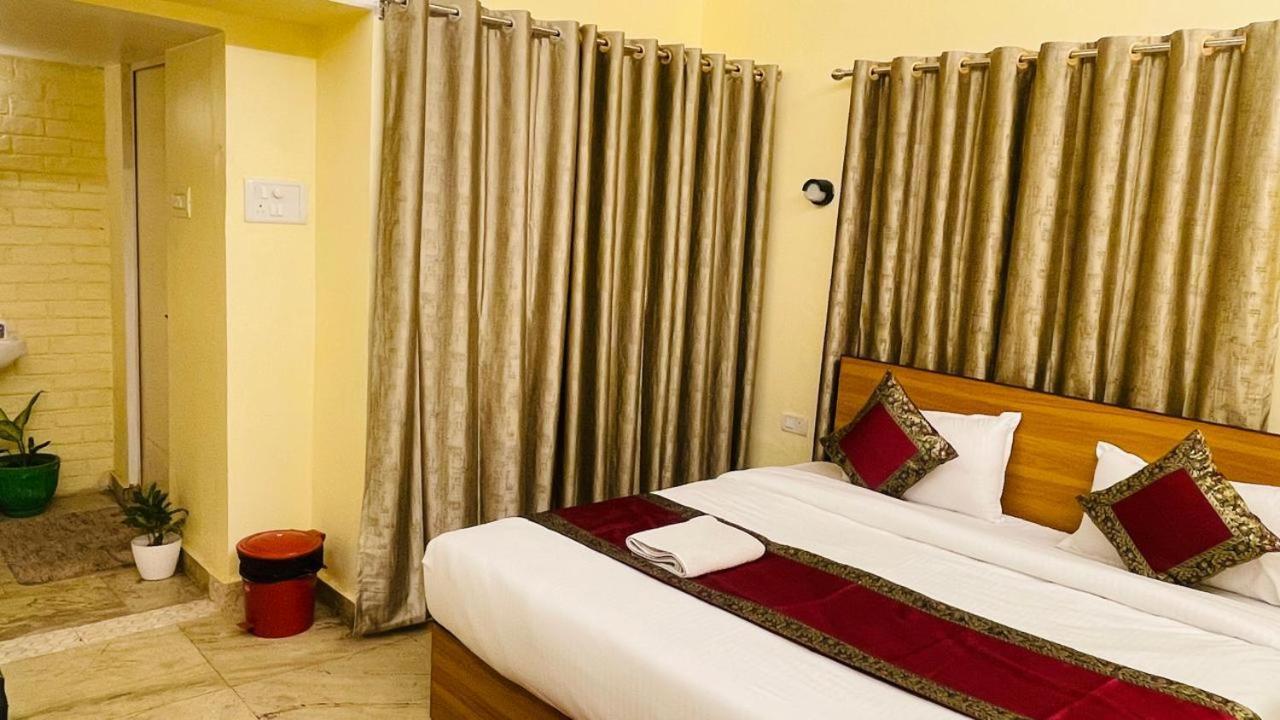 Shankar Vilaas -A Boutique Stay Forigners Choice Near Ghats And Temples Varanasi Exteriör bild