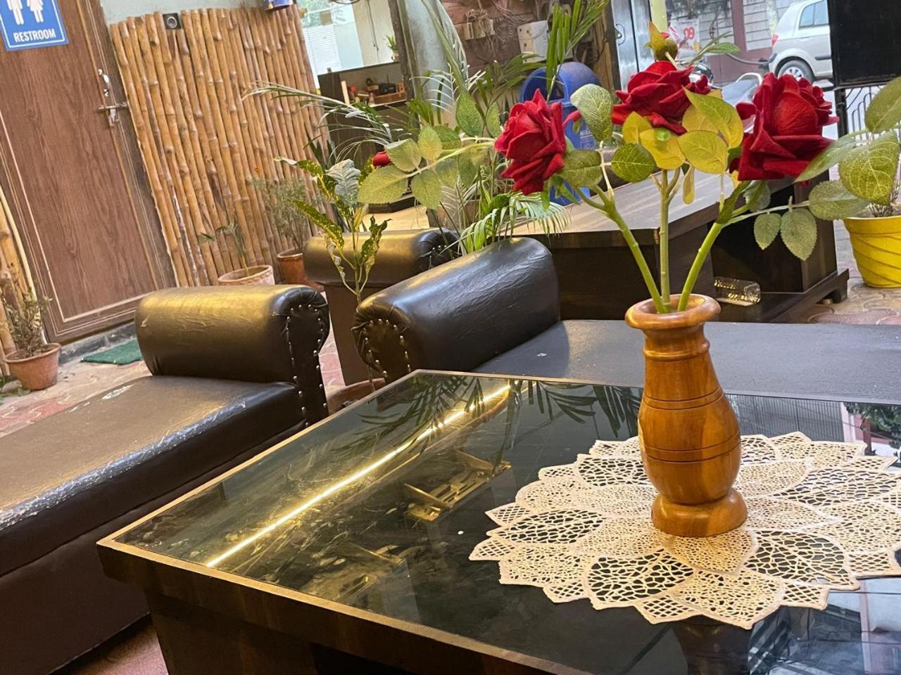 Shankar Vilaas -A Boutique Stay Forigners Choice Near Ghats And Temples Varanasi Exteriör bild